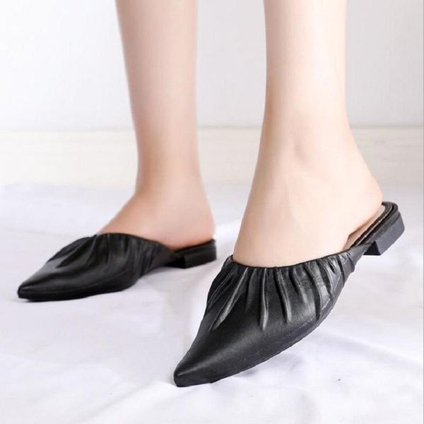 slippers summer fashion outside thick heels pointed toe cut out pleated pvc women beach ladies jelly shoes 20210513, Black
slippers summer fashion outside thick heels pointed toe cut out pleated pvc women beach ladies jelly shoes 20210513, Black