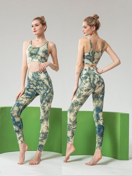 2pcs seamless tie-dye sports set women fitness yoga suit high waist legging hip-lifting pants fitness running bra gym wear, White;red
2pcs seamless tie-dye sports set women fitness yoga suit high waist legging hip-lifting pants fitness running bra gym wear, White;red
