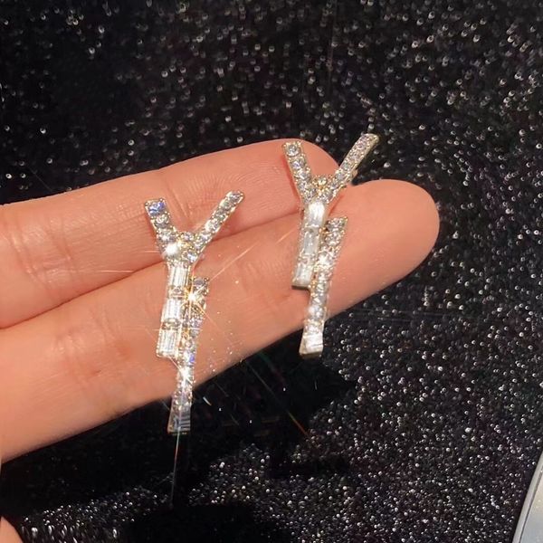 charm new arrival 18k gold plated letter stud luxury letters earrings women pearl crystal rhinestone wedding party jewelry accessories gift, Golden
charm new arrival 18k gold plated letter stud luxury letters earrings women pearl crystal rhinestone wedding party jewelry accessories gift, Golden