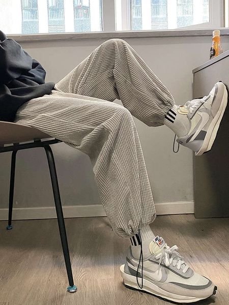 corduroy casual men's autumn winter korean straight tube loose wide leg pants fashion brand drawstring and velvet hemmed sports, Black
corduroy casual men's autumn winter korean straight tube loose wide leg pants fashion brand drawstring and velvet hemmed sports, Black