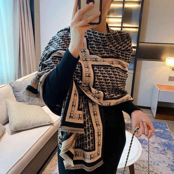 the new design d letter imitation cashmere scarf women's warm autumn and winter new thickened long shawl double-sided bib live broadcas, Blue;gray
the new design d letter imitation cashmere scarf women's warm autumn and winter new thickened long shawl double-sided bib live broadcas, Blue;gray