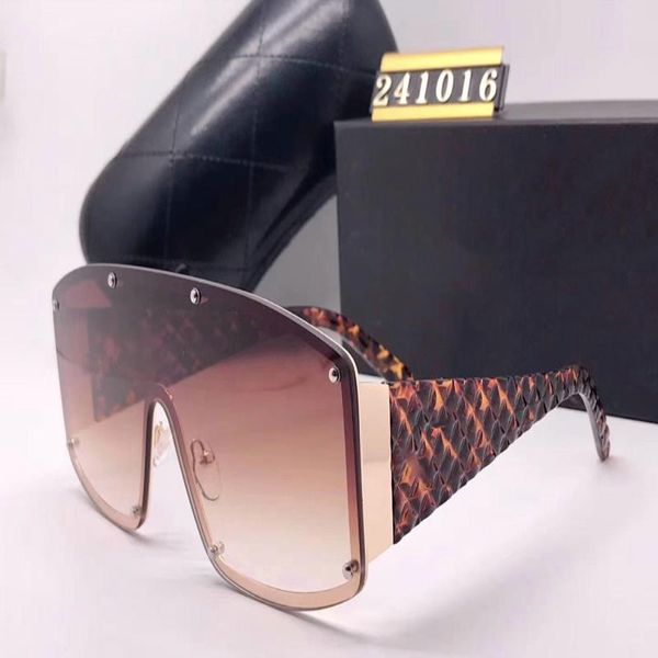 fashion women with laser retro sunglasses men quality shiny evidence package vintage logo frame r gold luxury 2021 new cc241 joua, White;black
fashion women with laser retro sunglasses men quality shiny evidence package vintage logo frame r gold luxury 2021 new cc241 joua, White;black
