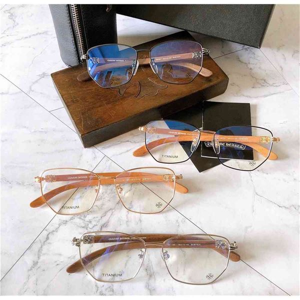 80% off store online in the new type multi side eyeglass frame flat lens can be equipped with short-sighted anti blue light glasses, White;black
80% off store online in the new type multi side eyeglass frame flat lens can be equipped with short-sighted anti blue light glasses, White;black