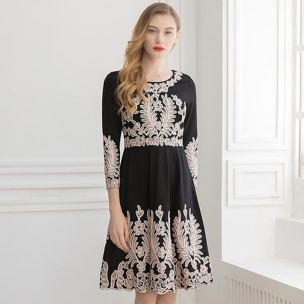 casual dresses plus size 3xl work vintage 2021 autumn superior quality flower dress ladies women mesh retro embroidered party, Black;gray
casual dresses plus size 3xl work vintage 2021 autumn superior quality flower dress ladies women mesh retro embroidered party, Black;gray