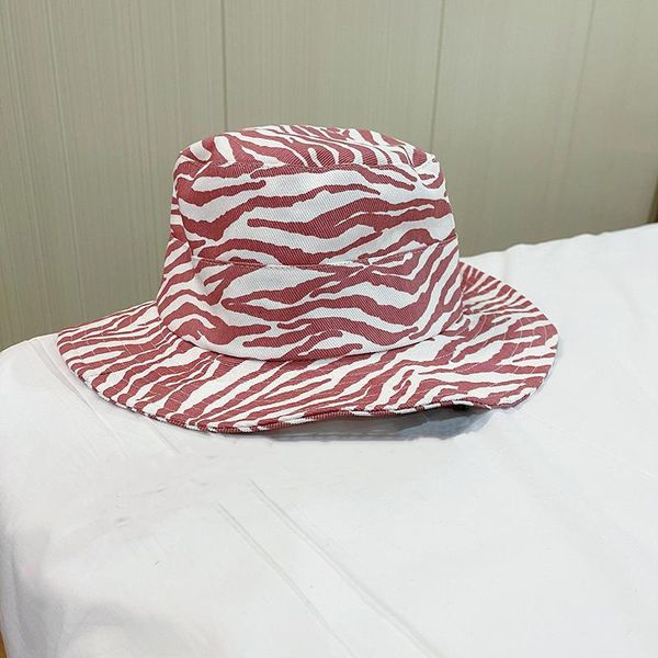 wide brim hats 202103-2508794 summer fashion zebra pattern sunshade big beach holiday lady sun cap women leisure hat, Blue;gray
wide brim hats 202103-2508794 summer fashion zebra pattern sunshade big beach holiday lady sun cap women leisure hat, Blue;gray