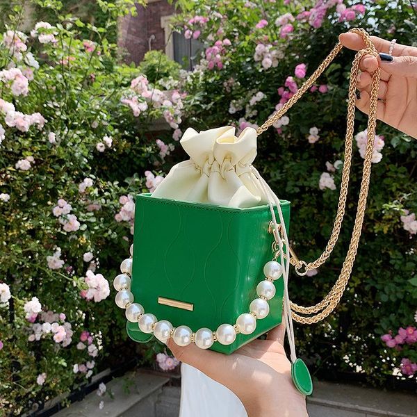 evening bags pu leather chain shoulder bag retro casual summer crossbody fashion purses handbag women ins chic mini female bucket
evening bags pu leather chain shoulder bag retro casual summer crossbody fashion purses handbag women ins chic mini female bucket