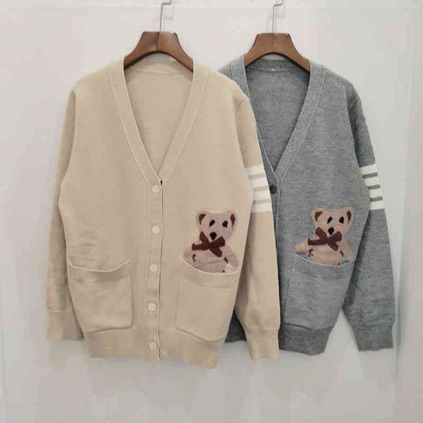 style four bars autumn and winter new women's jacquard loose long sleeve knitted sweater thick, White
style four bars autumn and winter new women's jacquard loose long sleeve knitted sweater thick, White