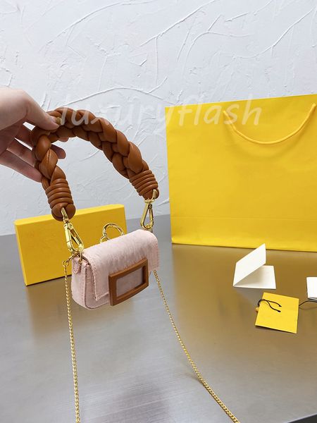 2021 latest womenhandbags nano baguette designer crossbody bags mini size shoulder underarm bag coarse woven strap coin purse wallets
2021 latest womenhandbags nano baguette designer crossbody bags mini size shoulder underarm bag coarse woven strap coin purse wallets