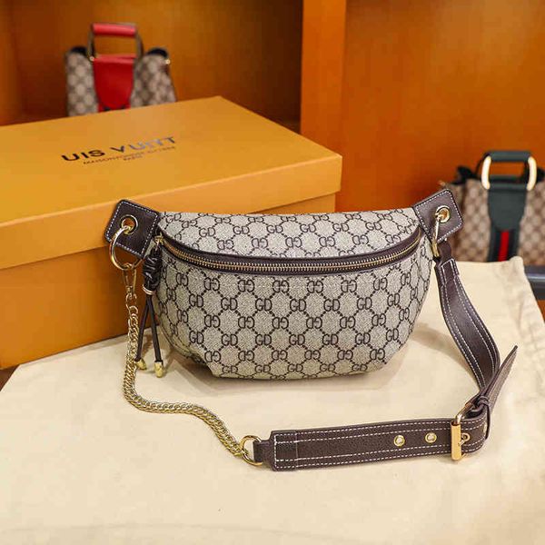 new bag messenger single shoulder women's personalized printing saddle atmosphere purses sale
new bag messenger single shoulder women's personalized printing saddle atmosphere purses sale