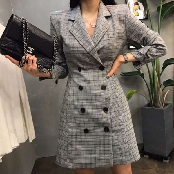 autumn and winter 2020 new plaid double breasted blazer collar dress women's slim windbreaker skirt, Tan;black
autumn and winter 2020 new plaid double breasted blazer collar dress women's slim windbreaker skirt, Tan;black