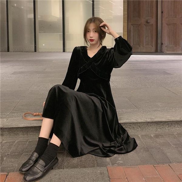 casual dresses autumn french retro ruffled velvet dress temperament waist slimming v-neck lantern sleeve mid-length, Black;gray
casual dresses autumn french retro ruffled velvet dress temperament waist slimming v-neck lantern sleeve mid-length, Black;gray