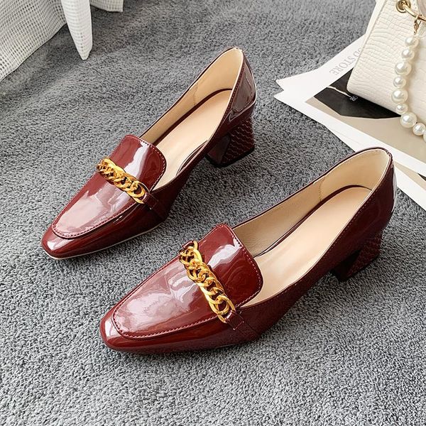 dress shoes spring and autumn 2021 high heels retro thick fashion outside wear single patent leather women, Black
dress shoes spring and autumn 2021 high heels retro thick fashion outside wear single patent leather women, Black