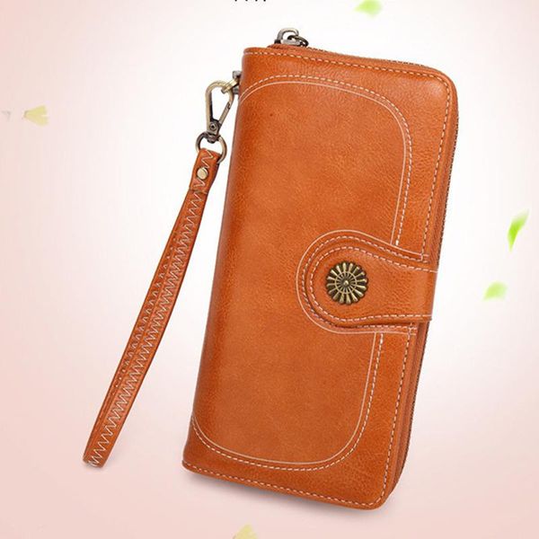 wallets 2021 fashion oil wax leather clutch bag women's long mobile phone bill clip, Red;black
wallets 2021 fashion oil wax leather clutch bag women's long mobile phone bill clip, Red;black