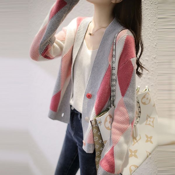 luxury women's jackets 2021 spring and autumn women's fashion short coat knitted cardigan women's sweater color matching tren, Black;brown
luxury women's jackets 2021 spring and autumn women's fashion short coat knitted cardigan women's sweater color matching tren, Black;brown