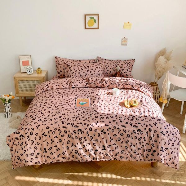 bedding sets 150x200cm bed linen set king size nodic double sheet cover pillowcases bedclothes
bedding sets 150x200cm bed linen set king size nodic double sheet cover pillowcases bedclothes