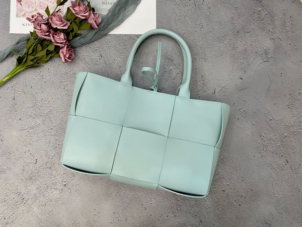 women shoulder fashion messenger bag plain cowhide womens small party retro handbag ladies wallet and purees woven letter hardware size 39 x
women shoulder fashion messenger bag plain cowhide womens small party retro handbag ladies wallet and purees woven letter hardware size 39 x