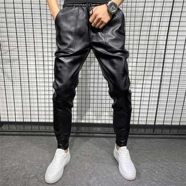 winter thick warm pu leather pants men clothing simple big pocket windproof casual motorcycle trousers black plus size 211112
winter thick warm pu leather pants men clothing simple big pocket windproof casual motorcycle trousers black plus size 211112