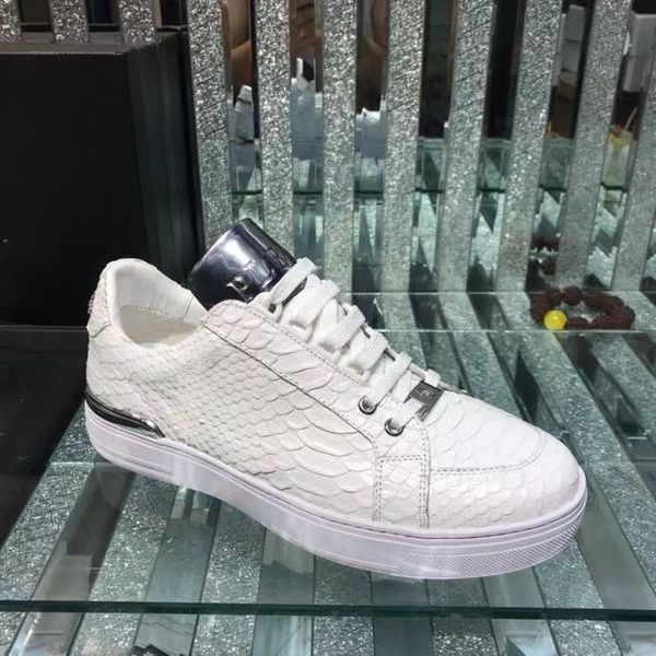 designer hand-painted men shoes women sneakers platform leather luminous cartoon trainer shimmer lace-up brand walking running skate, Black
designer hand-painted men shoes women sneakers platform leather luminous cartoon trainer shimmer lace-up brand walking running skate, Black