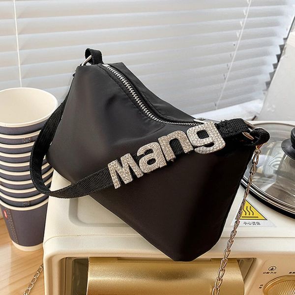 elegant female tote bag 2021 fashion new high-quality nylon women's designer handbag chain shoulder messenger bag phone purses c0227
elegant female tote bag 2021 fashion new high-quality nylon women's designer handbag chain shoulder messenger bag phone purses c0227