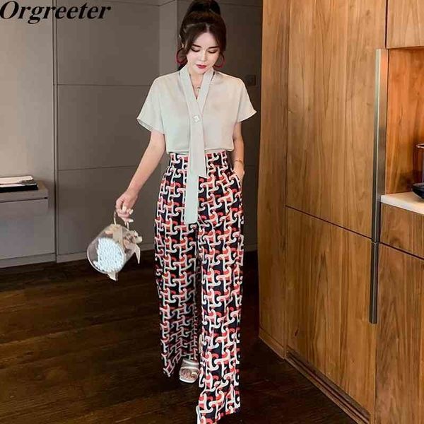 arrival elegant two piece set women temperament v-neck diamond bawing satin shirt + geometric print wide leg pants suit 210525, White
arrival elegant two piece set women temperament v-neck diamond bawing satin shirt + geometric print wide leg pants suit 210525, White