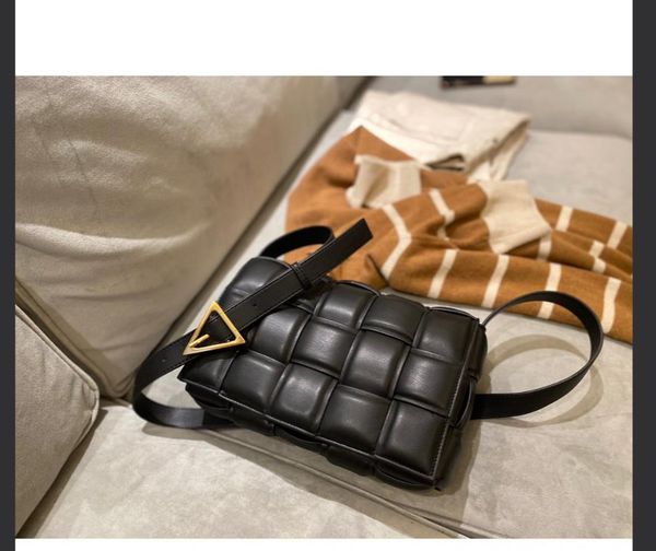 2021 fashion style new arrive crossbody bag shoulder bags handbag leather selling and popular styles designed for young girls
2021 fashion style new arrive crossbody bag shoulder bags handbag leather selling and popular styles designed for young girls