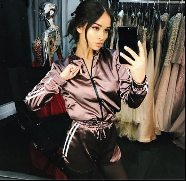 new women sportswear fitness two pieces sets 2021 autumn sleeve zipper sweatshirts and sport shorts suits, Gray
new women sportswear fitness two pieces sets 2021 autumn sleeve zipper sweatshirts and sport shorts suits, Gray