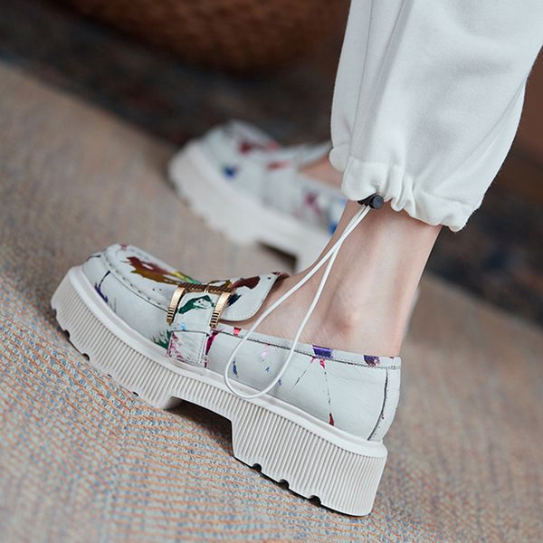 2021 women casual shoes fashion buckle retro printing pu leather pumps mid heel thick bottom set foot convenient woman shoes, Black
2021 women casual shoes fashion buckle retro printing pu leather pumps mid heel thick bottom set foot convenient woman shoes, Black