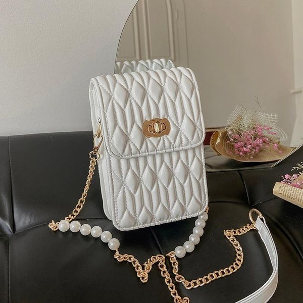 shoulder bags niche design bag 2021 fashion female summer square chain messenger mobile phone width: 13cm
shoulder bags niche design bag 2021 fashion female summer square chain messenger mobile phone width: 13cm