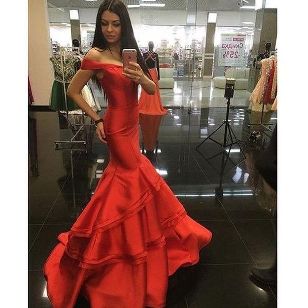 2021 new elegant off the shoulder mermaid dubai evening red sweetheart ruffles tiered backless prom es 5130, Black;red
2021 new elegant off the shoulder mermaid dubai evening red sweetheart ruffles tiered backless prom es 5130, Black;red