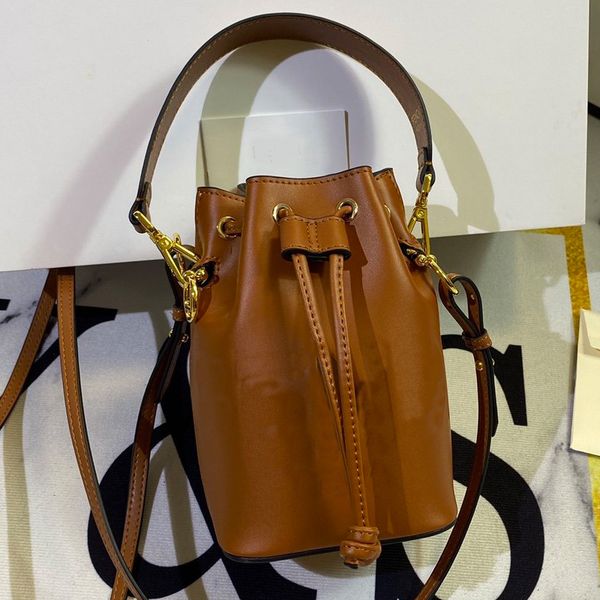 women handbag purse bucket bag genuine leather bag fashion metal logo decoration plain f letter removable shoulder strap string bags
women handbag purse bucket bag genuine leather bag fashion metal logo decoration plain f letter removable shoulder strap string bags