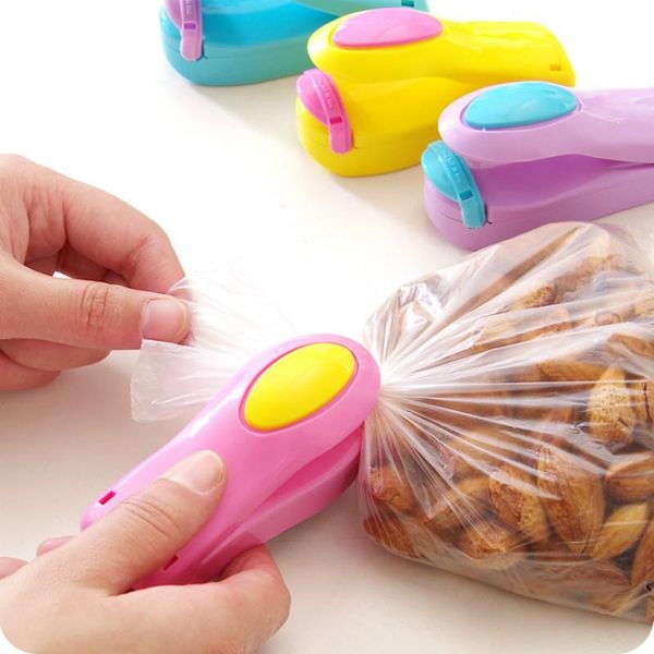 portable mini home heat bag plastic bag sealing machine packaging kitchen storage clips wholesale
portable mini home heat bag plastic bag sealing machine packaging kitchen storage clips wholesale