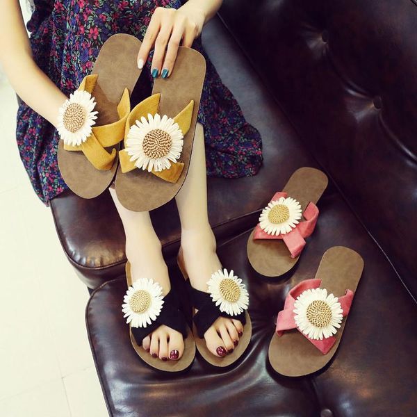 slippers 2021 summer home outdoor non-slip beach women flock breathable flowers sandals flip-flops flat shoes, Black
slippers 2021 summer home outdoor non-slip beach women flock breathable flowers sandals flip-flops flat shoes, Black
