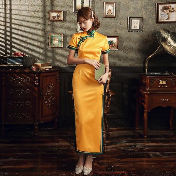 ethnic clothing slim yellow cheongsam traditional chinese women short sleeve dress autumn satin mandarin collar qipao plus size 4xl, Red 
ethnic clothing slim yellow cheongsam traditional chinese women short sleeve dress autumn satin mandarin collar qipao plus size 4xl, Red