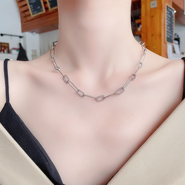 chaosheng s925 sterling silver simple splicing rectangular accessories set with zircon necklace ins minority design sense clavicle chain
chaosheng s925 sterling silver simple splicing rectangular accessories set with zircon necklace ins minority design sense clavicle chain