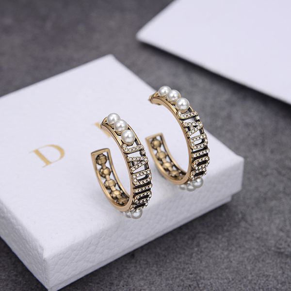 design jewelry new old inlaid with diamond letters rhinestone pearl bronze earrings, Silver
design jewelry new old inlaid with diamond letters rhinestone pearl bronze earrings, Silver