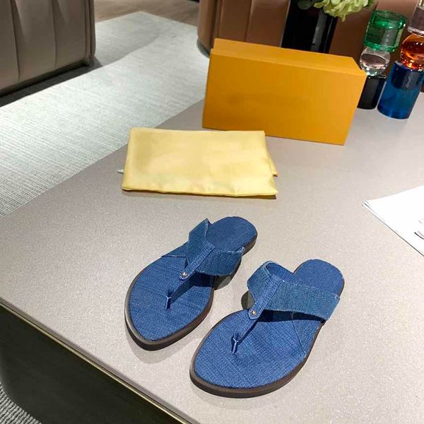 2021 men women slippers embroidery sandal floral brocade fashion flip flops striped beach genuine leather dazzle flowers slipper personality, Black
2021 men women slippers embroidery sandal floral brocade fashion flip flops striped beach genuine leather dazzle flowers slipper personality, Black