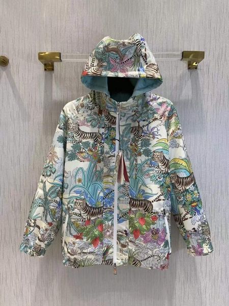 milan runway jackets 2022 spring hooded long sleeve print women's coats designer coats brand same style outerwear 0219-17, Black;brown
milan runway jackets 2022 spring hooded long sleeve print women's coats designer coats brand same style outerwear 0219-17, Black;brown