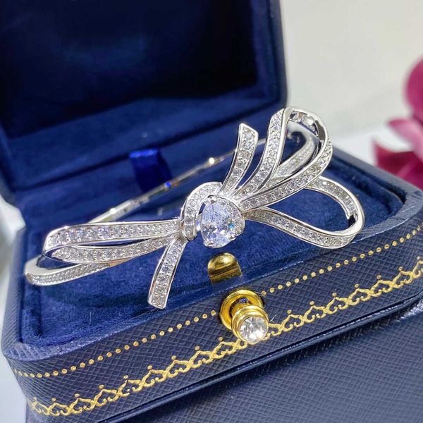 2021 new brand pure 925 sterling silver jewelry for women butterfly bracelet party wedding jewelry luck bowknot cuff bangle, Black
2021 new brand pure 925 sterling silver jewelry for women butterfly bracelet party wedding jewelry luck bowknot cuff bangle, Black