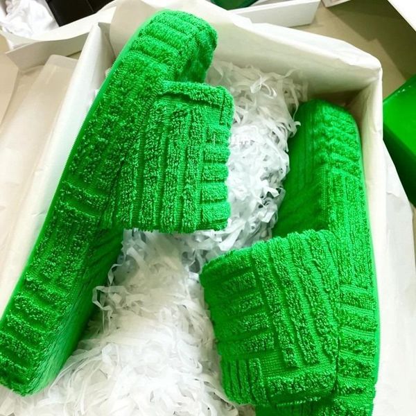 slippers europe plus size plush platform women 2021 autumn winter fashion green outer wear flat for, Black
slippers europe plus size plush platform women 2021 autumn winter fashion green outer wear flat for, Black