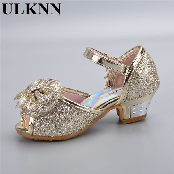 children's shoes crystal bow shiny high heels princess shoes new girls fish mouth sandals high heel shoes for children 210306, Black;red
children's shoes crystal bow shiny high heels princess shoes new girls fish mouth sandals high heel shoes for children 210306, Black;red