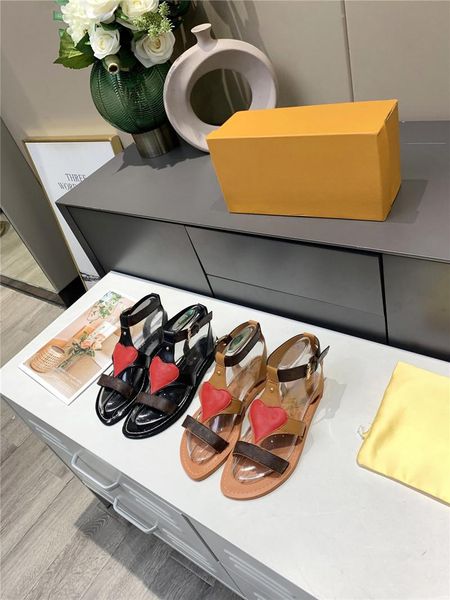 designer luxury playful sandals flip flop with flat bottom leather footwear gladiator ladies beach slipper with box dust bag, Black
designer luxury playful sandals flip flop with flat bottom leather footwear gladiator ladies beach slipper with box dust bag, Black