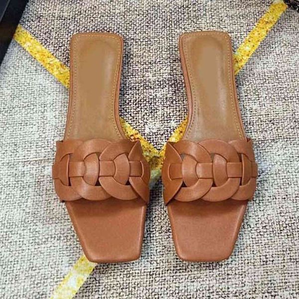 box with woman genuine leather slippers sandals flat heel shoe shoes slide shoes flip flops by shoe10 01, Black
box with woman genuine leather slippers sandals flat heel shoe shoes slide shoes flip flops by shoe10 01, Black