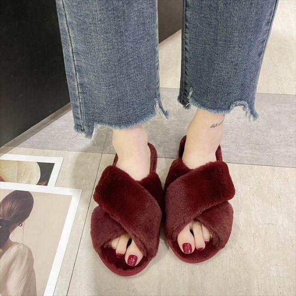 slippers winter women's home slippers, loafers, plush ladies faux fur warm flat shoes, size 36-43, 2021, Black
slippers winter women's home slippers, loafers, plush ladies faux fur warm flat shoes, size 36-43, 2021, Black