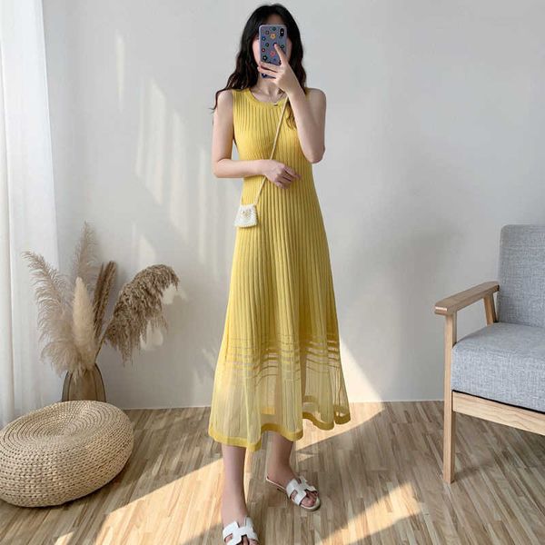 2021 spring and summer round neck vt drs women's slim a-line skirt ice silk sleevels bottom knitted long, Black;gray
2021 spring and summer round neck vt drs women's slim a-line skirt ice silk sleevels bottom knitted long, Black;gray