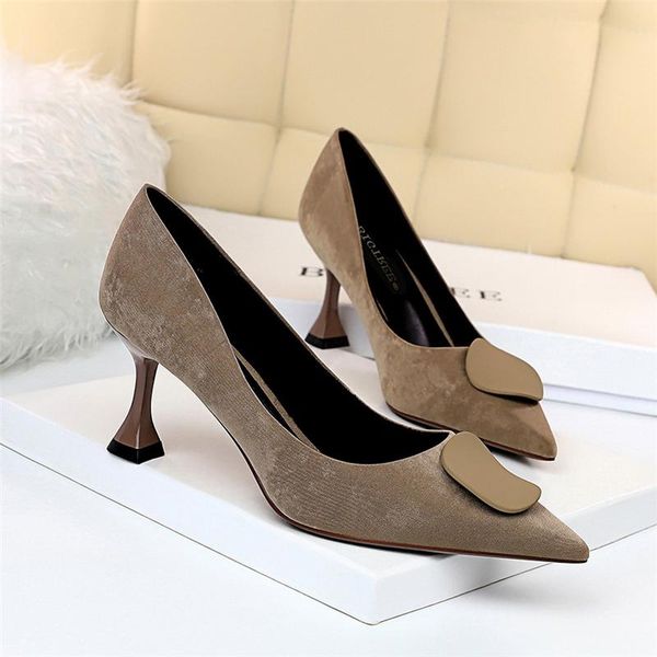 dress shoes 2021 autumn elegant women suede 7cm kitten high heels pumps luxury designer flock medium tacones altos mujer, Black
dress shoes 2021 autumn elegant women suede 7cm kitten high heels pumps luxury designer flock medium tacones altos mujer, Black