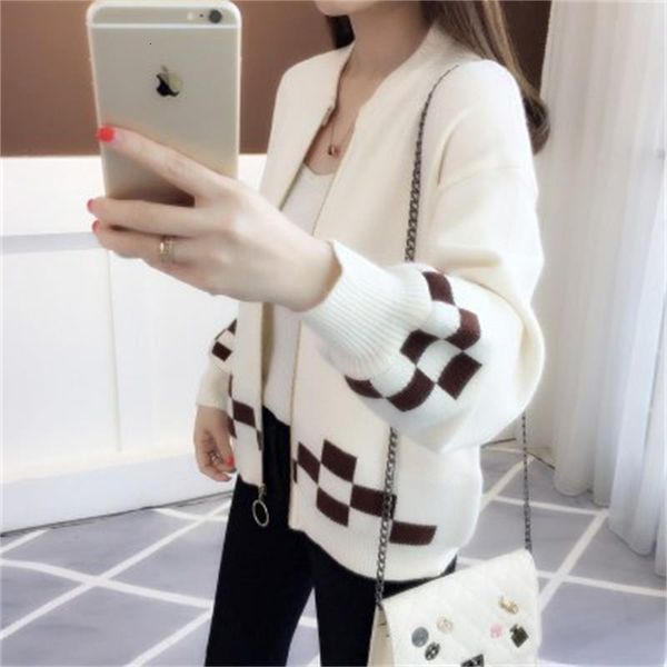 autumn and new winter short female correspondent colour off take knitted cardigan lantern nightgown ip3e, White;black
autumn and new winter short female correspondent colour off take knitted cardigan lantern nightgown ip3e, White;black