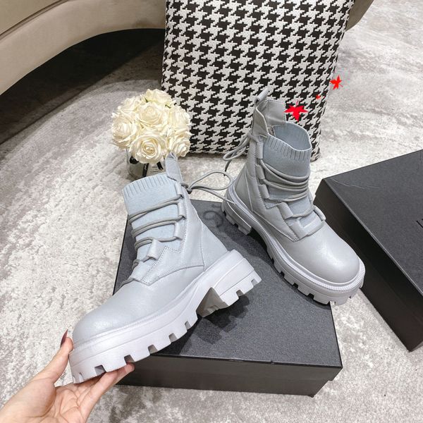 women martin boots casual booties snow drop flat ankle boot wool travel bootiess new fashion luxury womens winter boots with logo and box si, Black
women martin boots casual booties snow drop flat ankle boot wool travel bootiess new fashion luxury womens winter boots with logo and box si, Black
