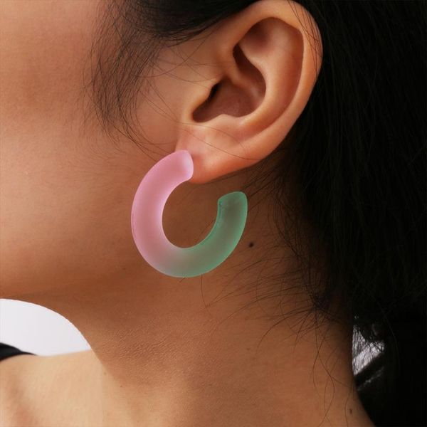 hoop & huggie gradient rainbow c shape earrings for women pink blue purple color acrylic girls fashion exaggerated jewelry gift ear hoops, Golden;silver
hoop & huggie gradient rainbow c shape earrings for women pink blue purple color acrylic girls fashion exaggerated jewelry gift ear hoops, Golden;silver