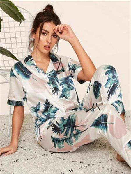 womens leaf pattern sleepwear sets fashion trend short sleeve cardigan trousers home 2pcs suits female spring casual loose pajamas, Black;red
womens leaf pattern sleepwear sets fashion trend short sleeve cardigan trousers home 2pcs suits female spring casual loose pajamas, Black;red