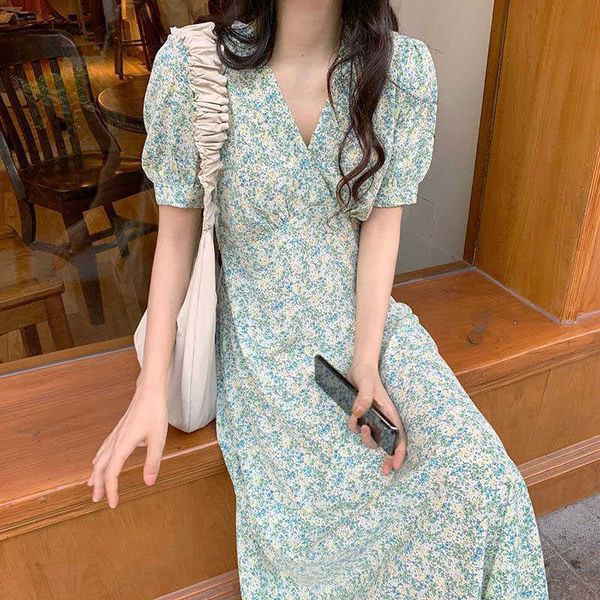 casual dresses french elegant women's es party summer short sleeve vintage floral females design v-neck korean style yc8a, Black;gray
casual dresses french elegant women's es party summer short sleeve vintage floral females design v-neck korean style yc8a, Black;gray